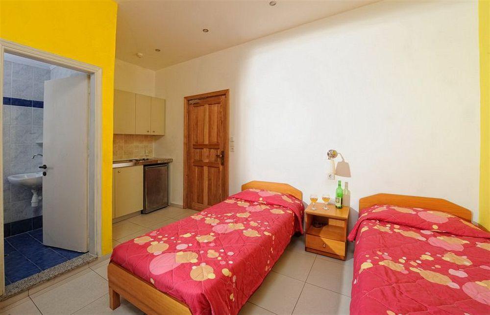 Primavera Beach Hotel Studios & Apartments Малиа Экстерьер фото