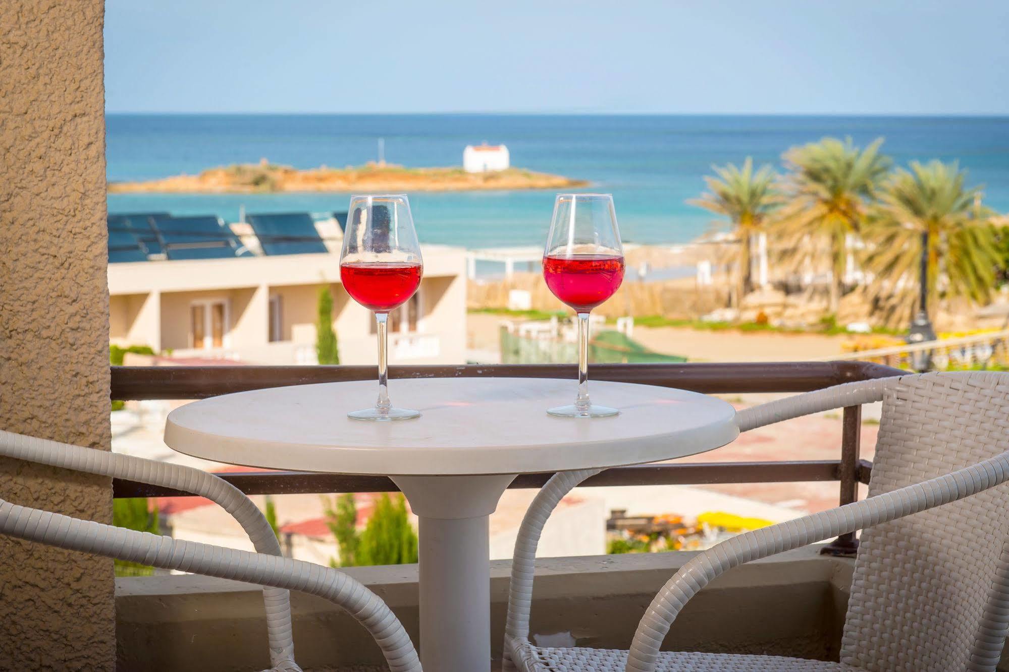 Primavera Beach Hotel Studios & Apartments Малиа Экстерьер фото